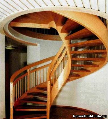 Пример деревянной круговой лестницы